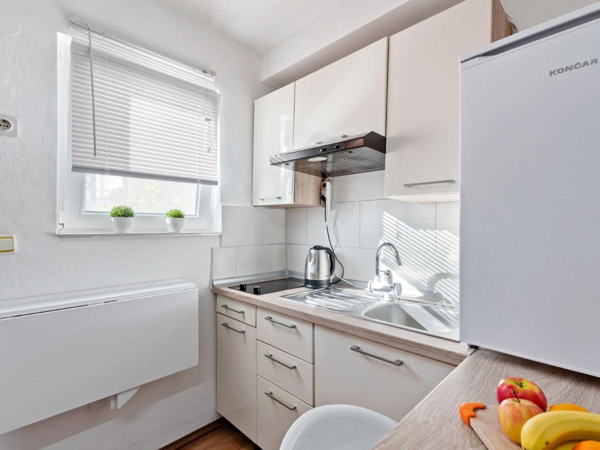 Cosy Holiday Home In Zadar With Garden Esterno foto
